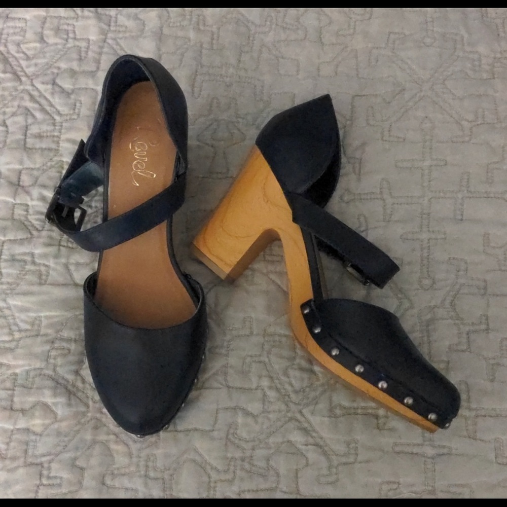 Revel Platform Heels/Clogs (dark navy blue, nearly black)